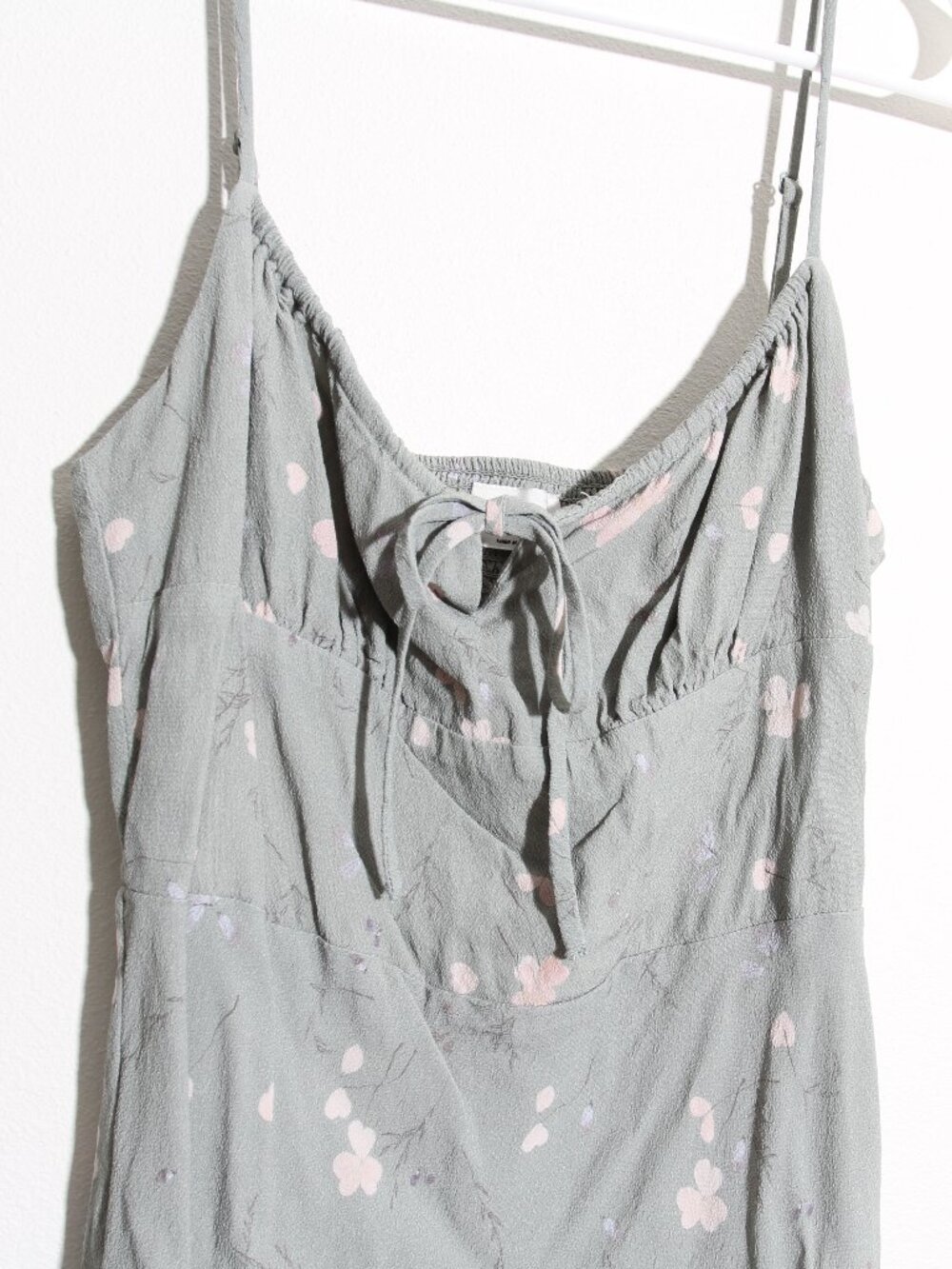 Aritzia Wilfred Bellow Mini Dress Sage Frost Green Heirloom Pink Floral Size 6 - Picture 3 of 13